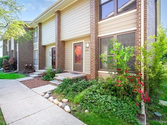 Condo for sale in Southfield