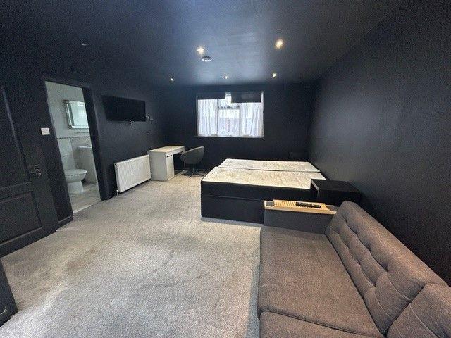 Studio for rent in Dollis Hill, Greater London