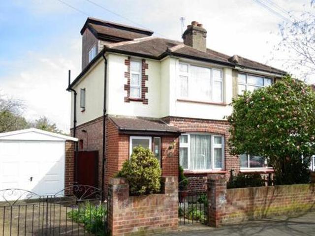 House for sale in London Borough of Hounslow, Feltham