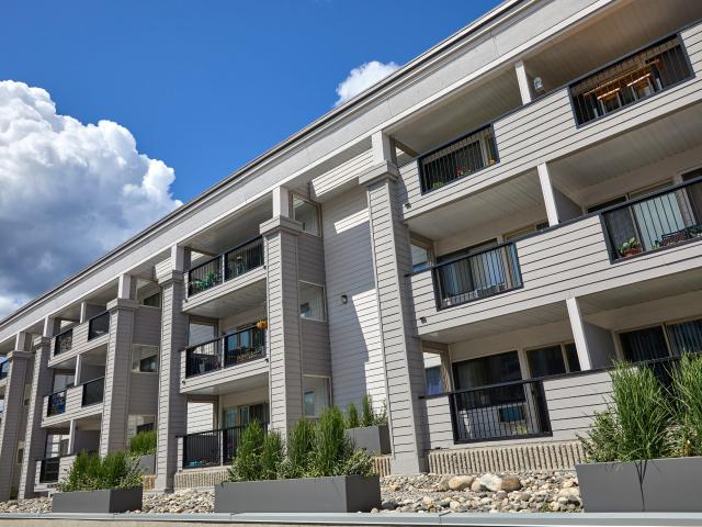 Apartment for rent in Winfield, British Columbia