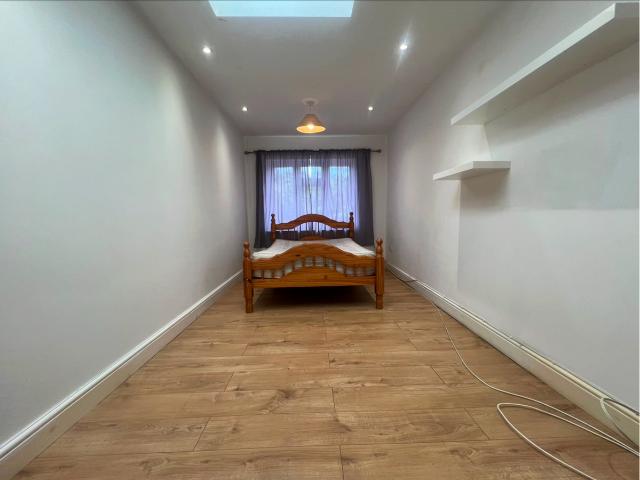 House for rent in London Borough of Ealing, Greater London
