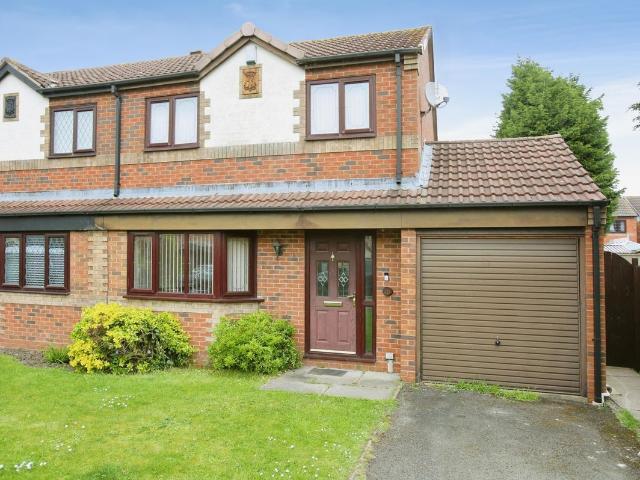House for rent in Wood End, Gun Hill