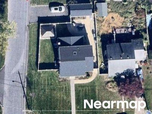 House for sale in Dumont
