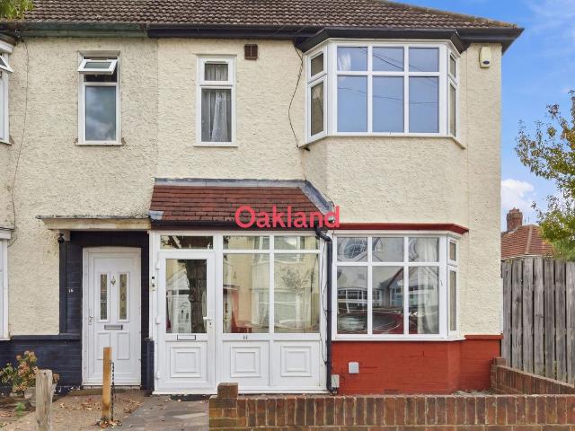 House for rent in London Borough of Redbridge, Greater London
