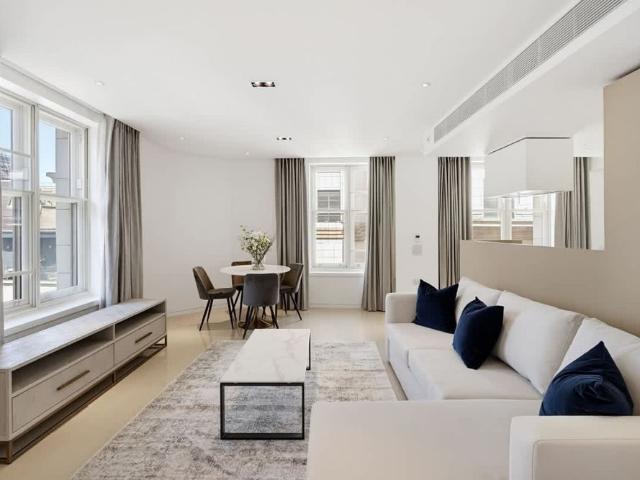 Apartment for rent in Soho, Greater London