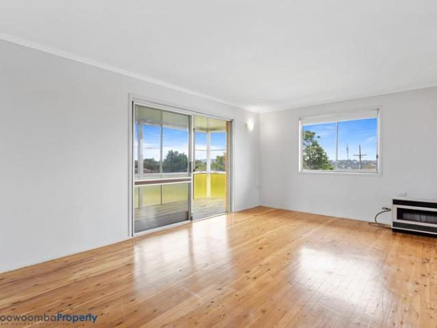 House for rent in Kearneys Spring, Toowoomba