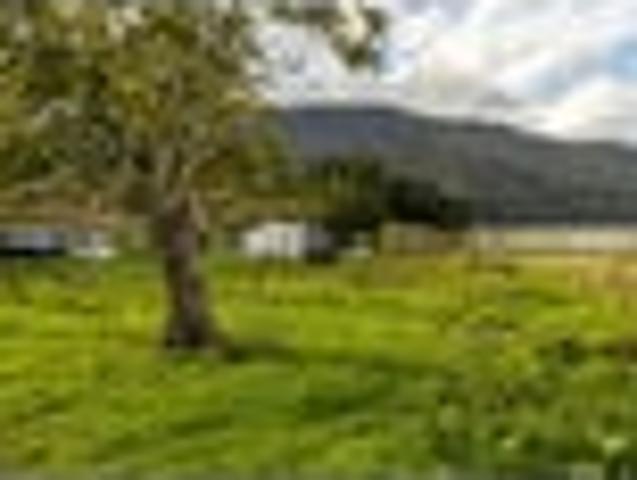 Land for sale in Marlborough
