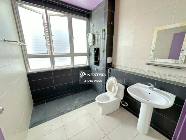 Shop for sale in Sibu Laut