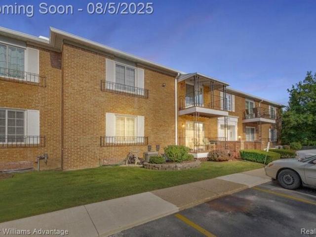 Condo for sale in Farmington