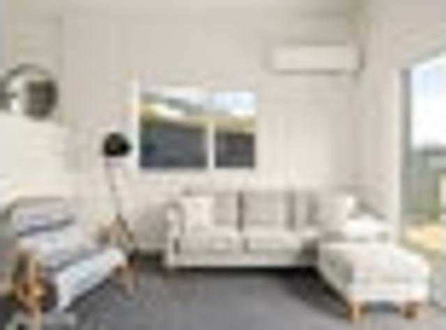 Townhouse for rent in Otakou