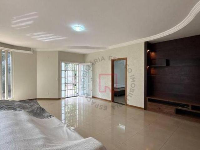 Casa venda em Região Geográfica Imediata do Distrito Federal, Região Integrada de Desenvolvimento do Distrito Federal e Entorno