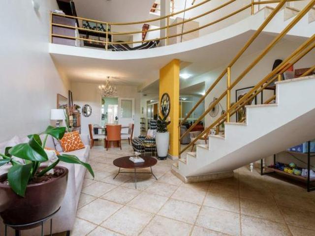 Casa venda em Região Geográfica Imediata do Distrito Federal, Região Integrada de Desenvolvimento do Distrito Federal e Entorno