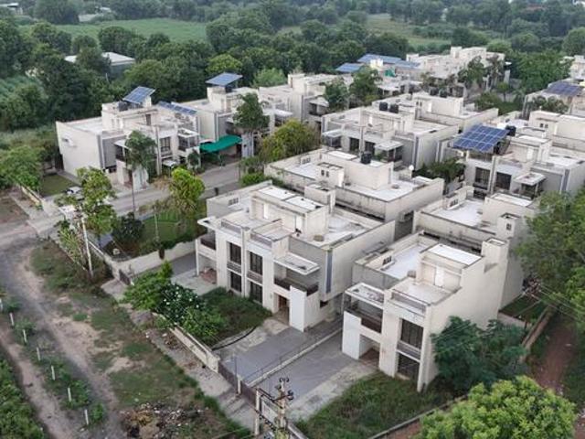 Bungalow for sale in Ahmedabad, Gujarat