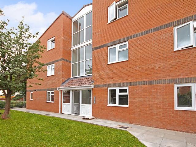 Apartment for rent in Wake Green, Birmingham