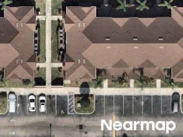 Townhouse for sale in Four Corners, Florida