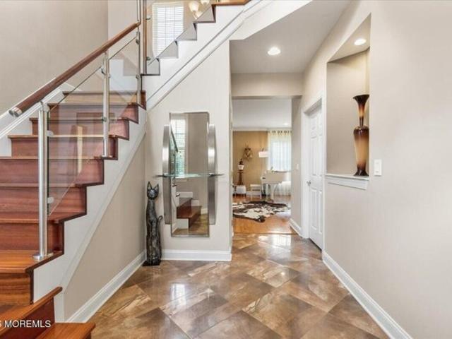 Condo for sale in Knob Hill, Manalapan Township