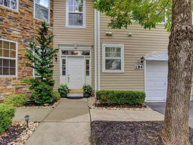 House for sale in Knob Hill, Manalapan Township