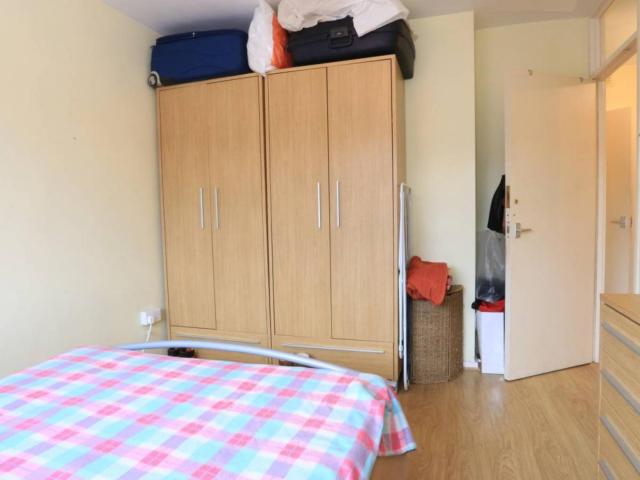 Room for rent in Stepney, Greater London