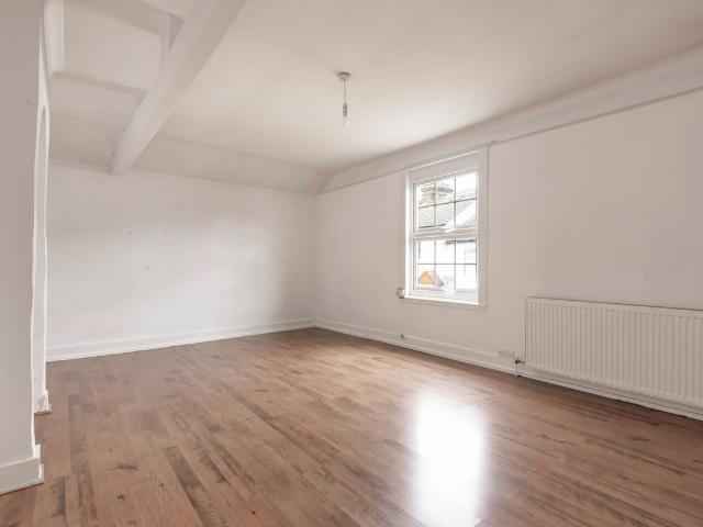 Apartment for rent in Sutton-at-Hone and Hawley, Monks Orchard