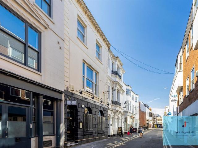 Studio for rent in Round Hill, Brighton & Hove