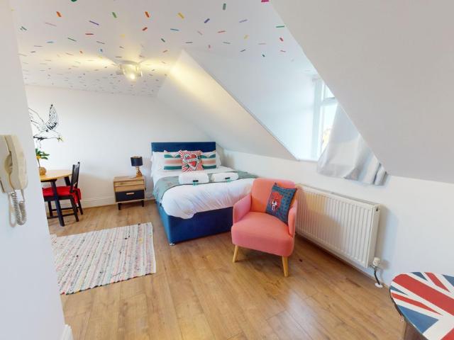 Studio for rent in Round Hill, Brighton & Hove