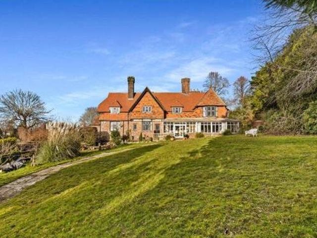 House for sale in Perryfields, West Sussex