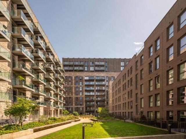 Apartment for rent in Upton Park, Greater London