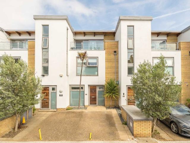 Apartment for rent in Balham, Greater London