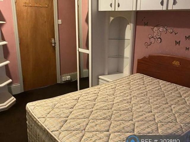 House for rent in Baildon, West Yorkshire