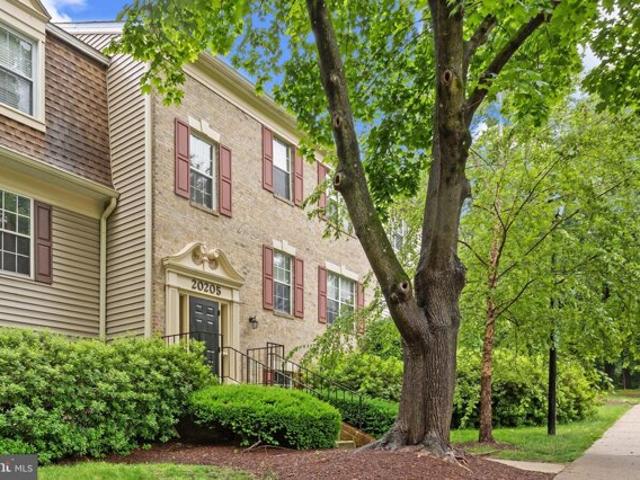 Condo for sale in Germantown