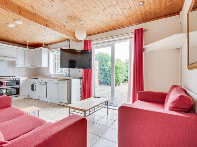 Apartment for rent in St. Dunstan's, The Bridge