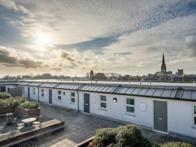 Apartment for rent in Chichester