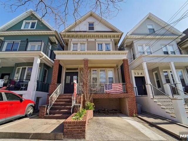 House for sale in Weehawken