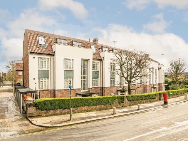 Apartment for rent in Brent Cross, Greater London