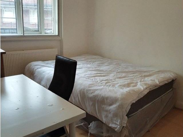 Room for rent in Brent Cross, Greater London