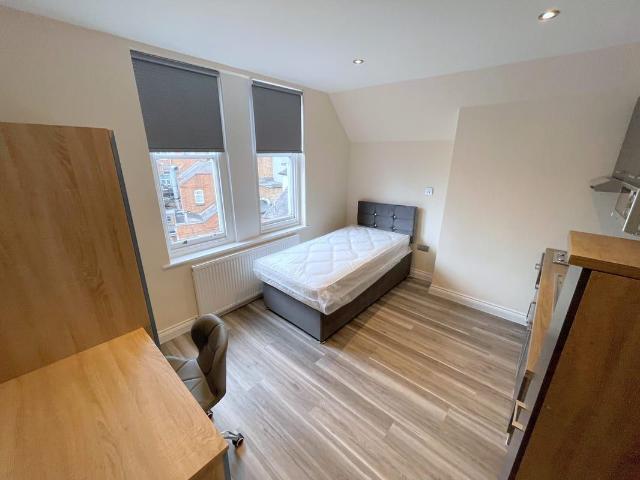 Studio for rent in Highfields, Old Wharf
