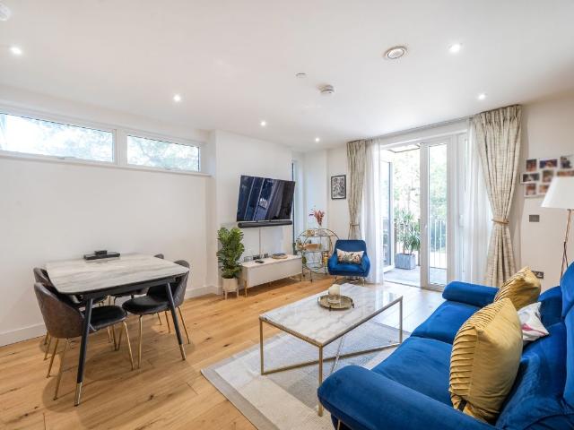 Apartment for rent in Kensal Town, Greater London