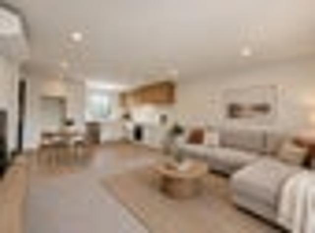 Townhouse for rent in Shirley, Canterbury