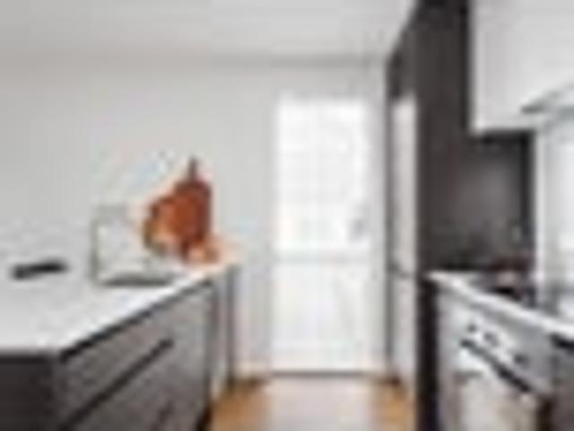 Townhouse for rent in Shirley, Canterbury