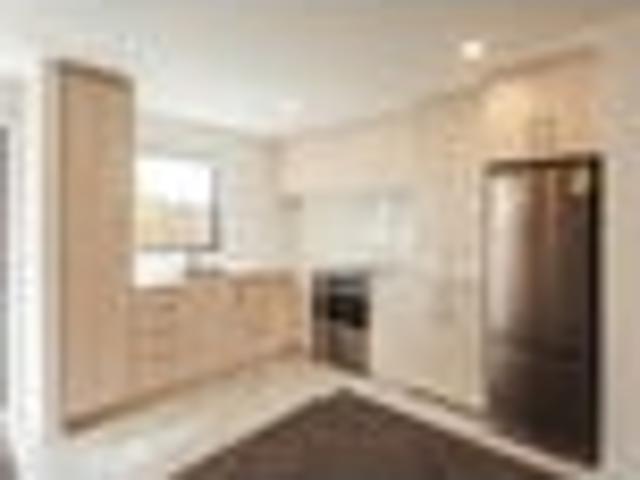 Townhouse for rent in Heathcote, Canterbury