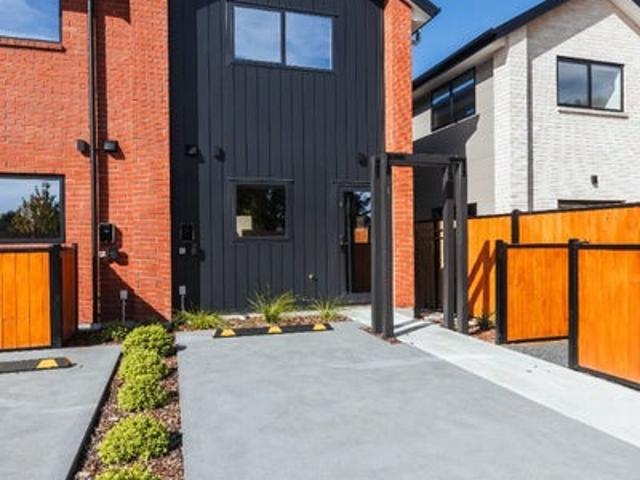 House for rent in Heathcote, Canterbury