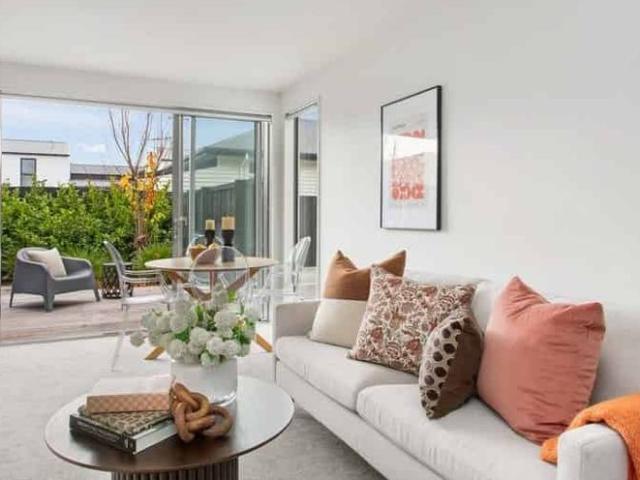Townhouse for rent in Shirley, Canterbury