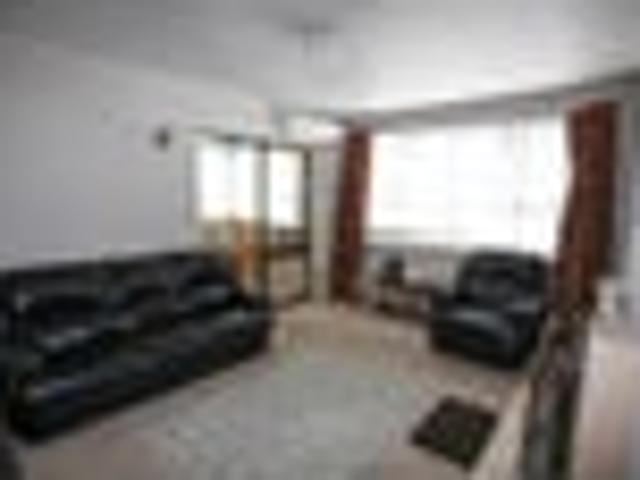 Apartment for rent in Chaslands, Canterbury