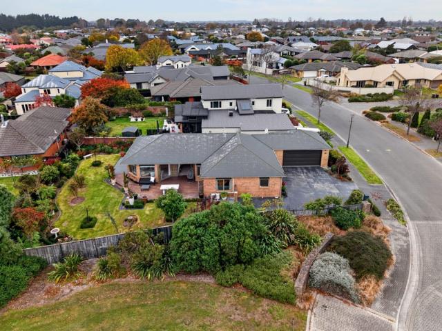 House for rent in Chaslands, Canterbury