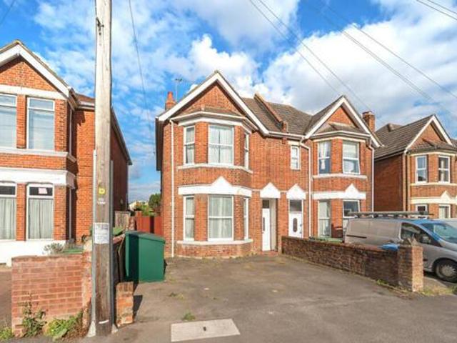 House for sale in Barton Stacey, Hampshire