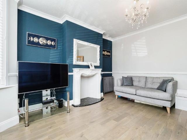 House for rent in London Borough of Barking and Dagenham, Greater London