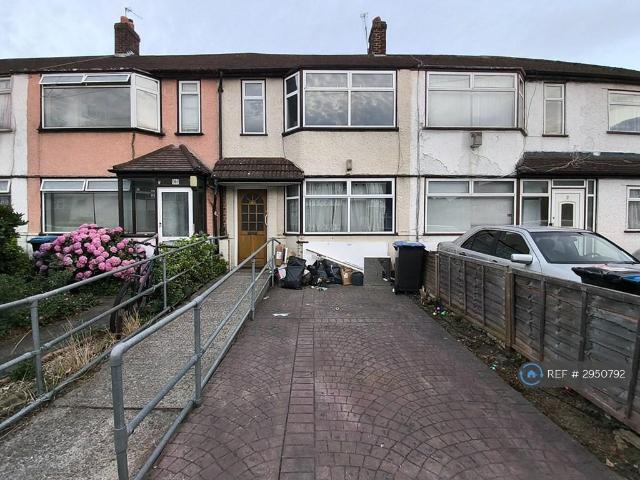 House for rent in Ponders End, Greater London