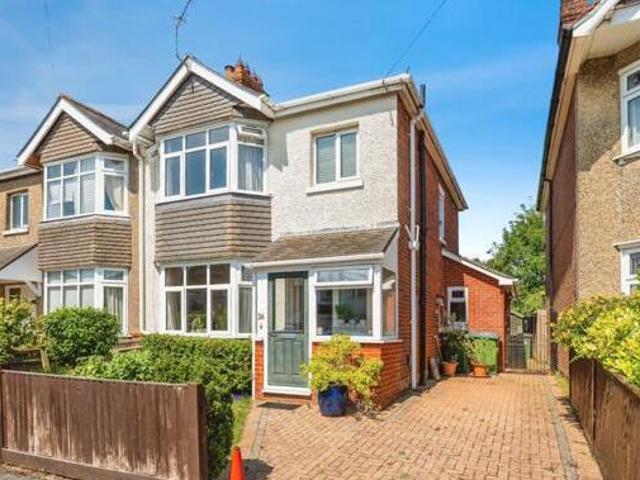 House for sale in Chilworth Old Village, Test Valley