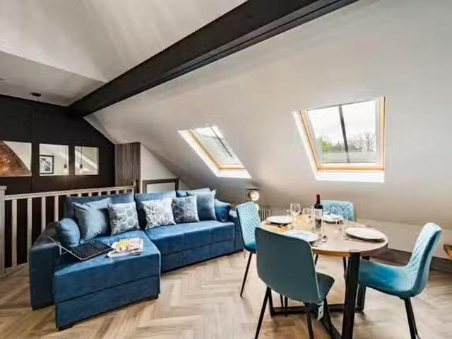 Apartment for rent in Plasnewydd, Falcon Lodge