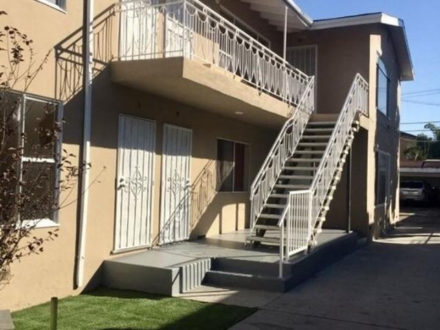 Apartment for rent in Canoga Park, California